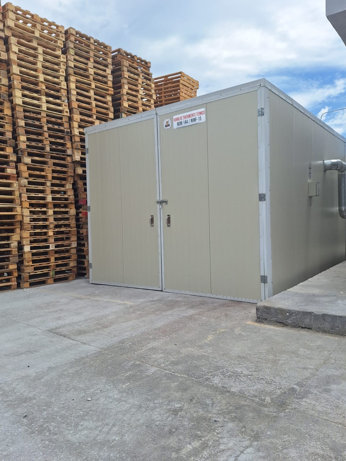 Horno para tarimas TX3 vista exterior frontal